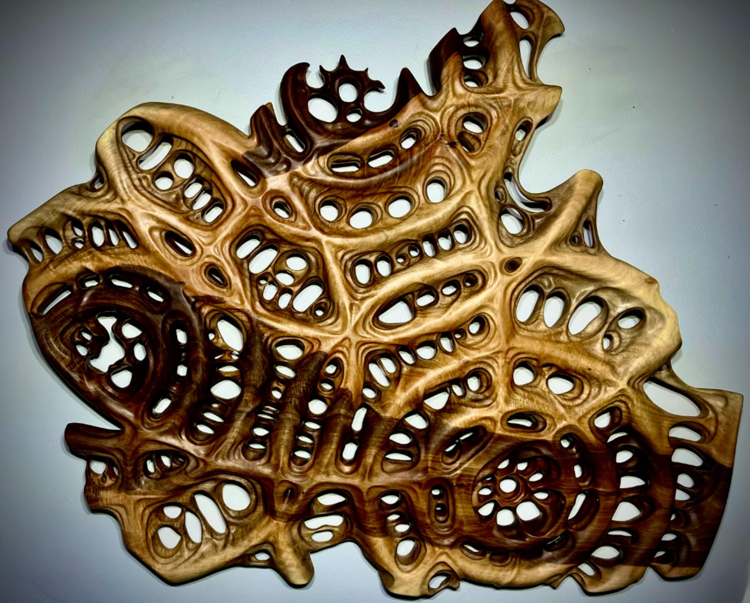 Geometric wall hanger